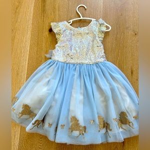 Formal Little girls dress. Perfect for a wedding!